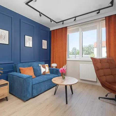 Family With Balcony, Air Conditioning And Parking By Renters Prestige Wroclaw